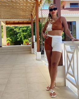 Amanda Seales feet photo thumbnail