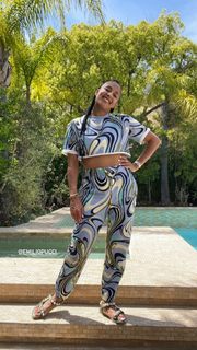 Amanda Seales feet photo thumbnail