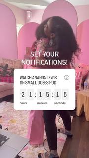 Amanda Seales feet photo thumbnail