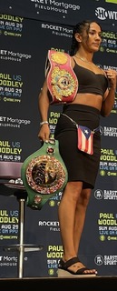 Amanda Serrano feet photo 1