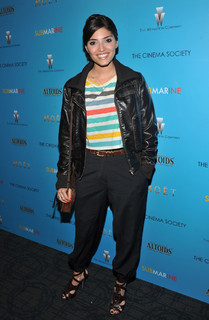 Amanda Setton feet photo 6