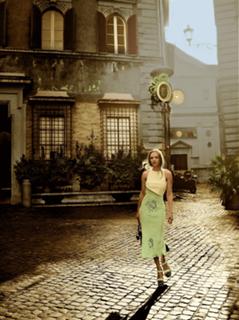 Amanda Seyfried feet photo thumbnail