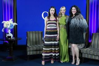 Amanda Seyfried feet photo thumbnail