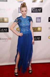 Amanda Seyfried feet photo thumbnail
