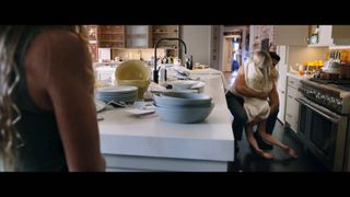 Amanda Seyfried feet photo thumbnail