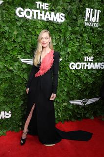 Amanda Seyfried feet photo 16