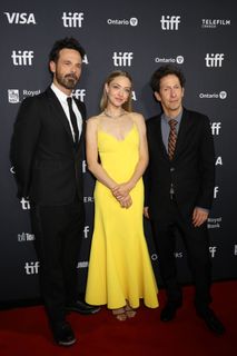 Amanda Seyfried feet photo 2