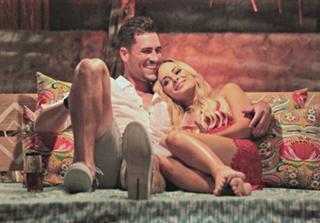 Amanda Stanton feet photo 10