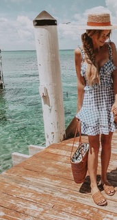 Amanda Stanton feet photo 17