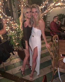 Amanda Stanton feet photo 1