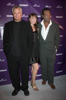 Amanda Tapping feet photo thumbnail