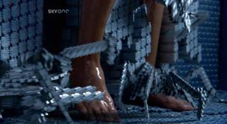 Amanda Tapping feet photo thumbnail