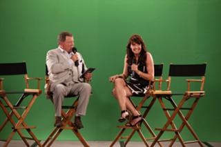 Amanda Tapping feet photo thumbnail