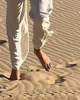 Amandine Petit feet photo 19