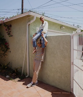 Amandla Stenberg feet photo thumbnail