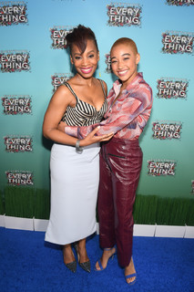 Amandla Stenberg feet photo thumbnail