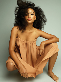 Amandla Stenberg feet photo thumbnail