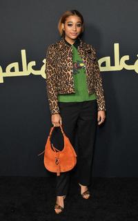 Amandla Stenberg feet photo thumbnail