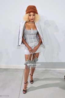 Amandla Stenberg feet photo thumbnail