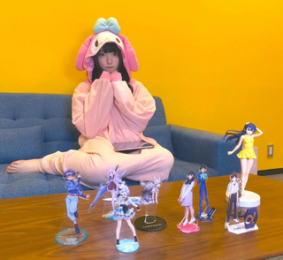 Amane Shindou feet photo 3