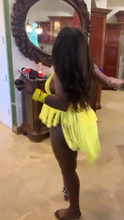 Amara La Negra feet photo 4