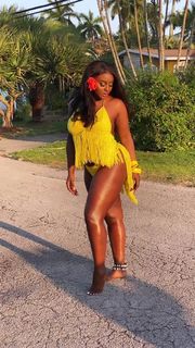 Amara La Negra feet photo 3