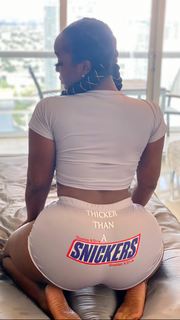 Amara La Negra feet photo 9