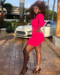 Amara La Negra feet photo 13
