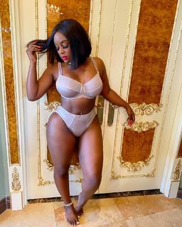 Amara La Negra feet photo 20