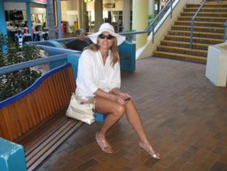 Amazon Eve feet photo thumbnail