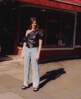 Amber Anderson feet photo 9