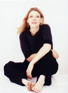 Amber Benson feet photo 3