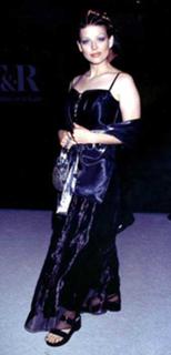 Amber Benson feet photo 13