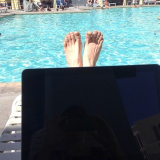 Amber Benson feet photo 8