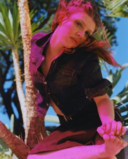 Amber Benson feet photo 16