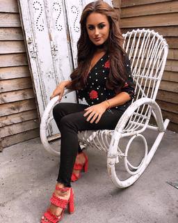Amber Davies feet photo 6