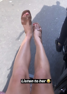 Amber Davies feet photo 8