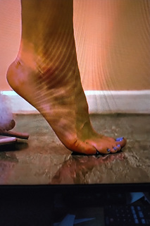 Amber Davies feet photo 20