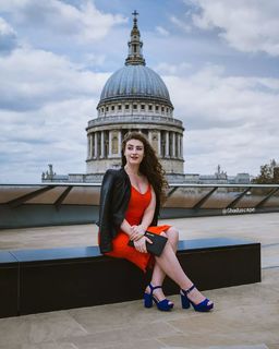 Amber Doig-Thorne feet photo 2
