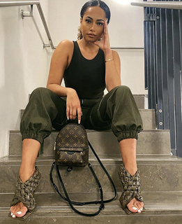 Amber Gill feet photo 19