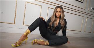 Amber Gill feet photo 19