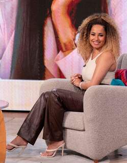 Amber Gill feet photo 13