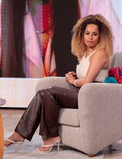 Amber Gill feet photo 4