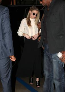 Amber Heard feet photo thumbnail