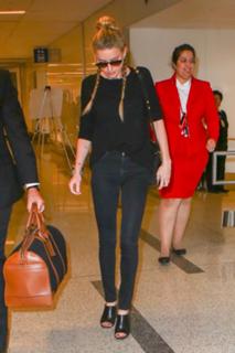 Amber Heard feet photo thumbnail