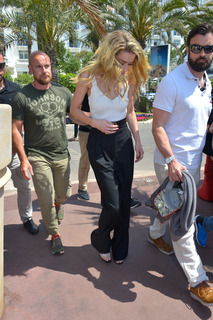 Amber Heard feet photo thumbnail
