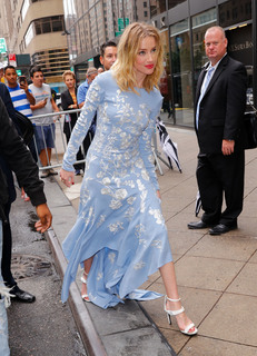 Amber Heard feet photo thumbnail