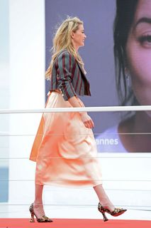 Amber Heard feet photo thumbnail