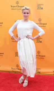 Amber Heard feet photo thumbnail
