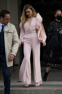 Amber Heard feet photo thumbnail
